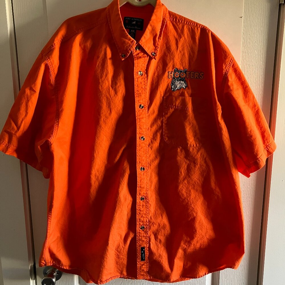 Port Authority Hooters Orange Short Sleeve Button-Up Shirt Men’s Size 3XL.